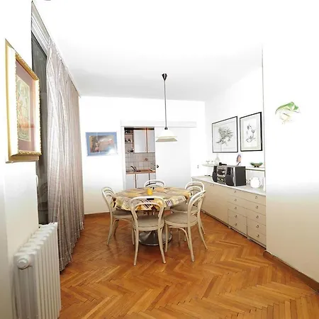 Apartment Novus 1 *